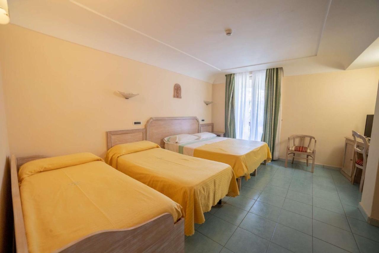 Hotel Royal Terme Иския Екстериор снимка