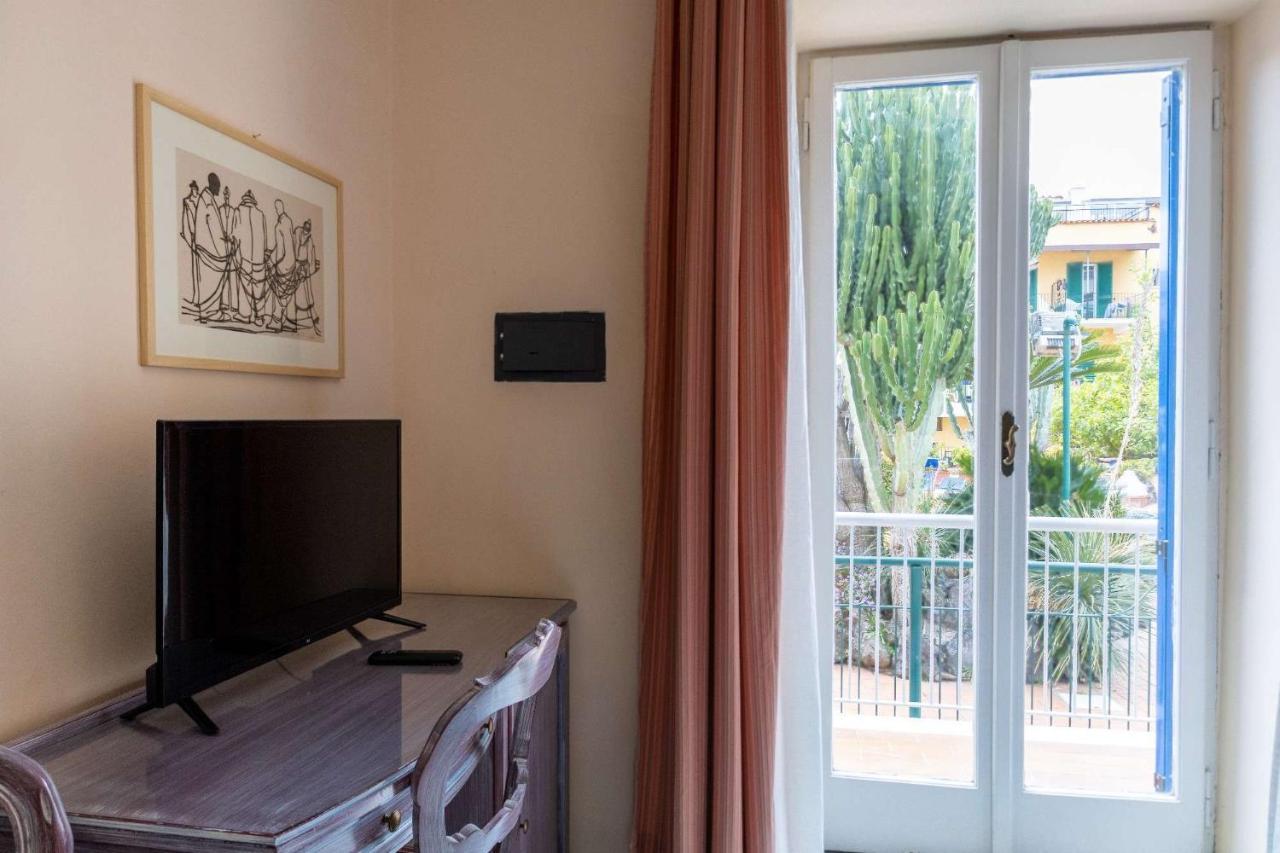 Hotel Royal Terme Иския Екстериор снимка