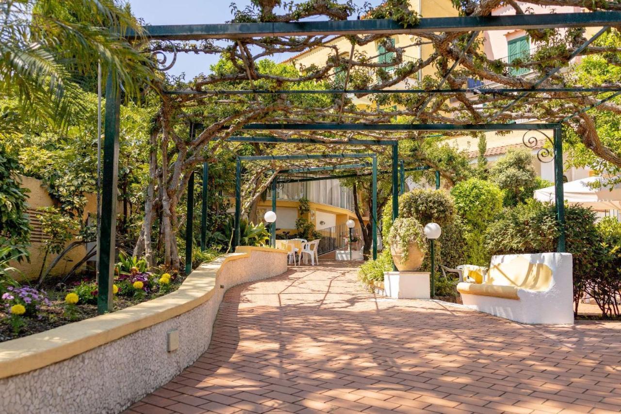 Hotel Royal Terme Иския Екстериор снимка